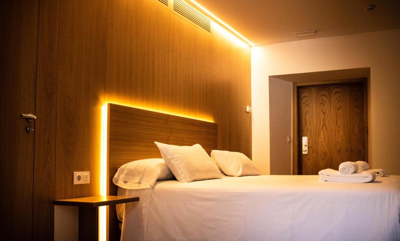 A Casa Da Botica Hotel Samos Ngoại thất bức ảnh