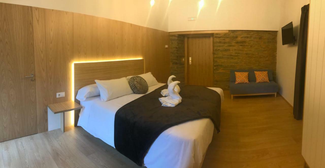 A Casa Da Botica Hotel Samos Ngoại thất bức ảnh