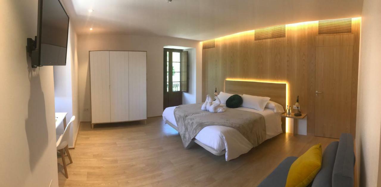 A Casa Da Botica Hotel Samos Ngoại thất bức ảnh