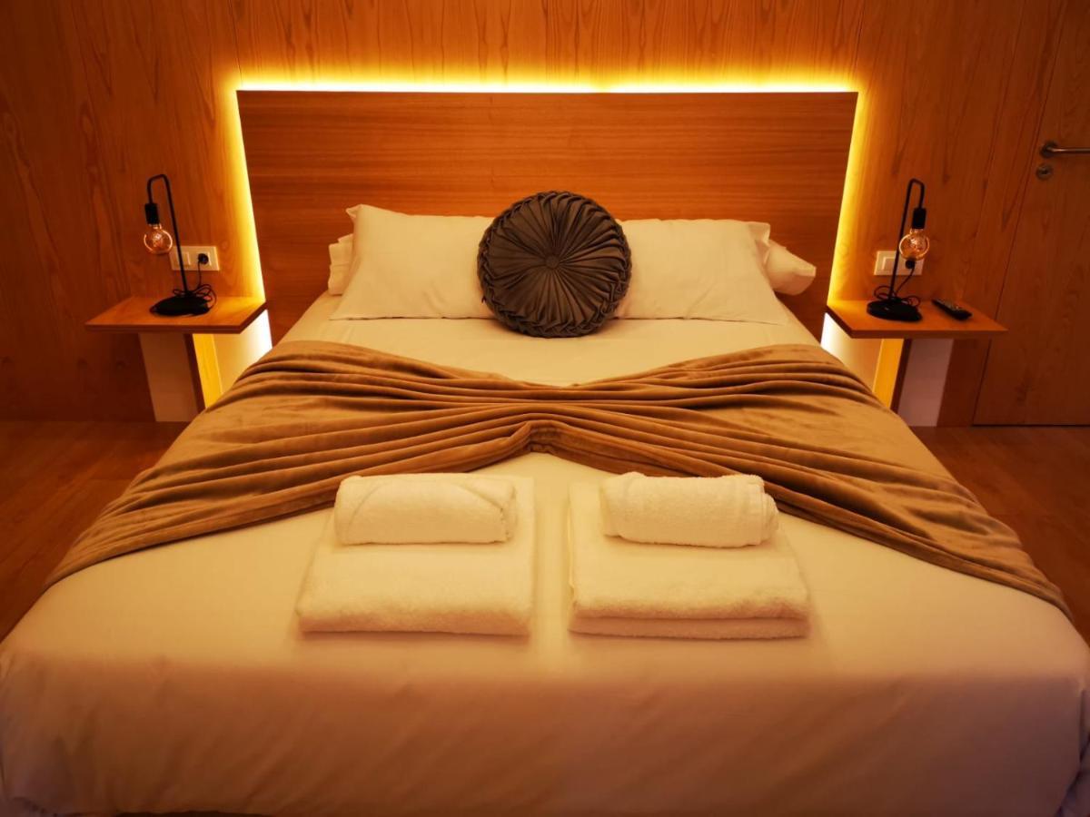 A Casa Da Botica Hotel Samos Ngoại thất bức ảnh