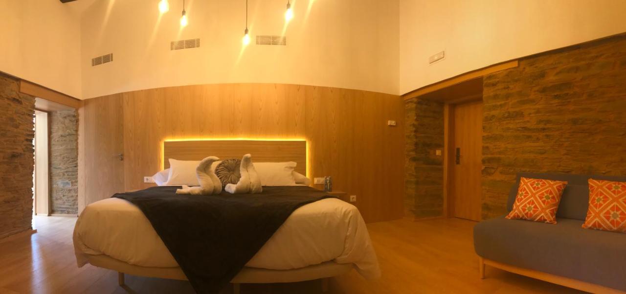 A Casa Da Botica Hotel Samos Ngoại thất bức ảnh